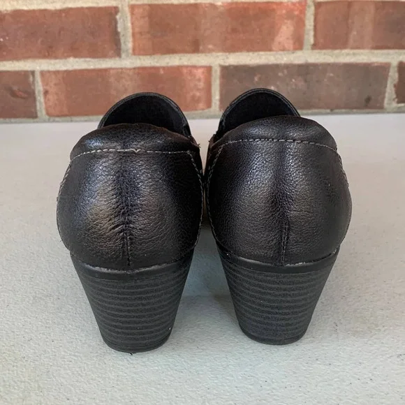 Earth Origins Derby Black Almond-toe Block Heel Slip-on Shooties Women size US 9 - Picture 5 of 9